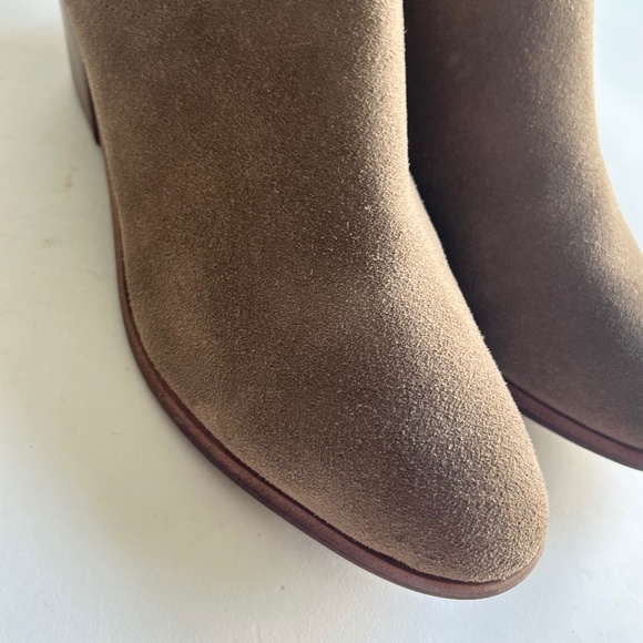 UGG Tan Brown Suede Genuine Leather Ankle Boots size 8 - Picture 5 of 16
